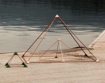 Small 26 cm Copper Energy Pyramid Giza Geometry Pyramid for Meditation Grounding Harmonizing Stabilizing Sleeping Healing Water charging
