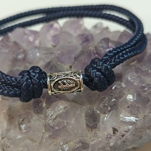 Ciondolo con perlina in argento grande con runa vichinga Fehu, braccialetto Paracord regolabile, braccialetto casual da donna, regalo di compleanno, braccialetto dell'amicizia da uomo