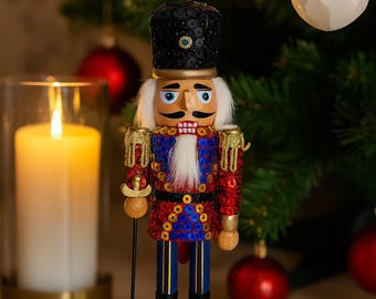 Veste à sequins, soldat casse-noisette en bois - Décoration de Noël 12"