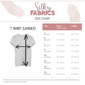 Op de afbeelding: Maattabel voor unisex T-shirts, met borst- en lengtemaat in inches en centimeters. De maten vari&euml;ren van S (UK 8-10) tot 5XL (UK 22-24).