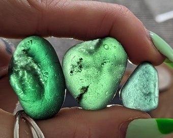 3 verres de mer vert sarcelle de 15 à 30 mm des plages du Kent, au Royaume-Uni - Sea Glass par Archie - SETX1