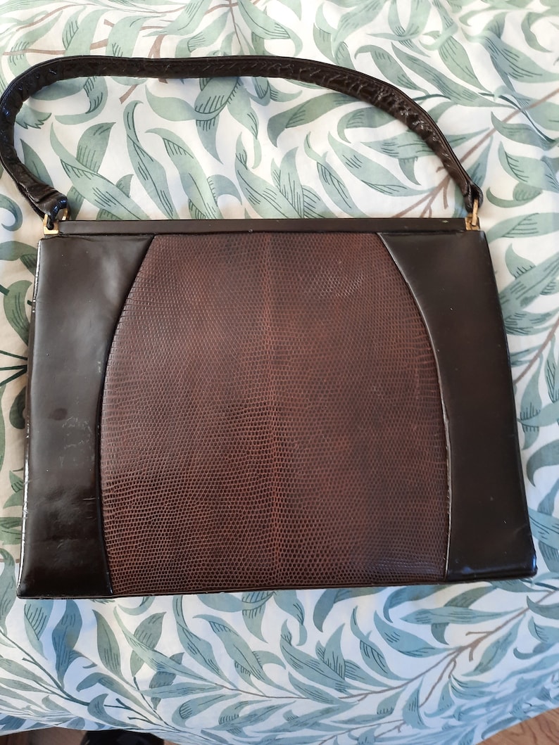 As used by HM Queen Elizabeth vintage 1950/'s brown patent leather and snakeskin snap shut handbag made in England brown Kelly bag