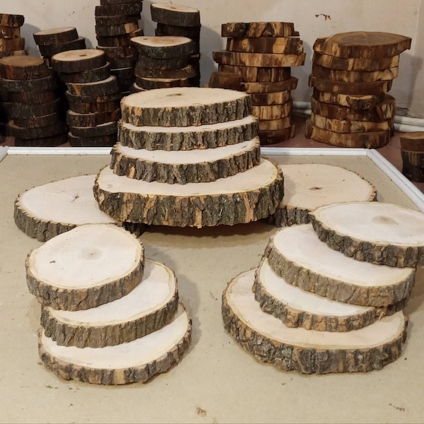 Tranches de bois de chêne, pièces d'artisanat en bois