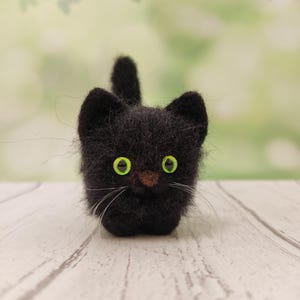 ニードルフェルトの黒猫、ミニチュアフィギュア