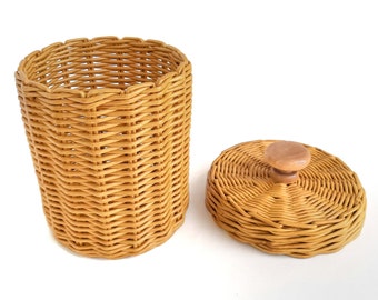 Storage basket with lid Wicker box Kitchen container