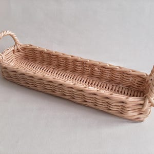 Cestino rettangolare per la cucina. Piccolo cestino in vimini con manici. Contenitore beige. Organizer per mensole. Cesto regalo per lei. Contenitore in vimini.