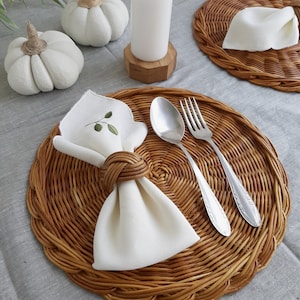 Round wicker placemat. Set of 2 for dining table. Coasters and napkin rings. Rustic serving tray for kitchen decor. Unique gifts for couple.