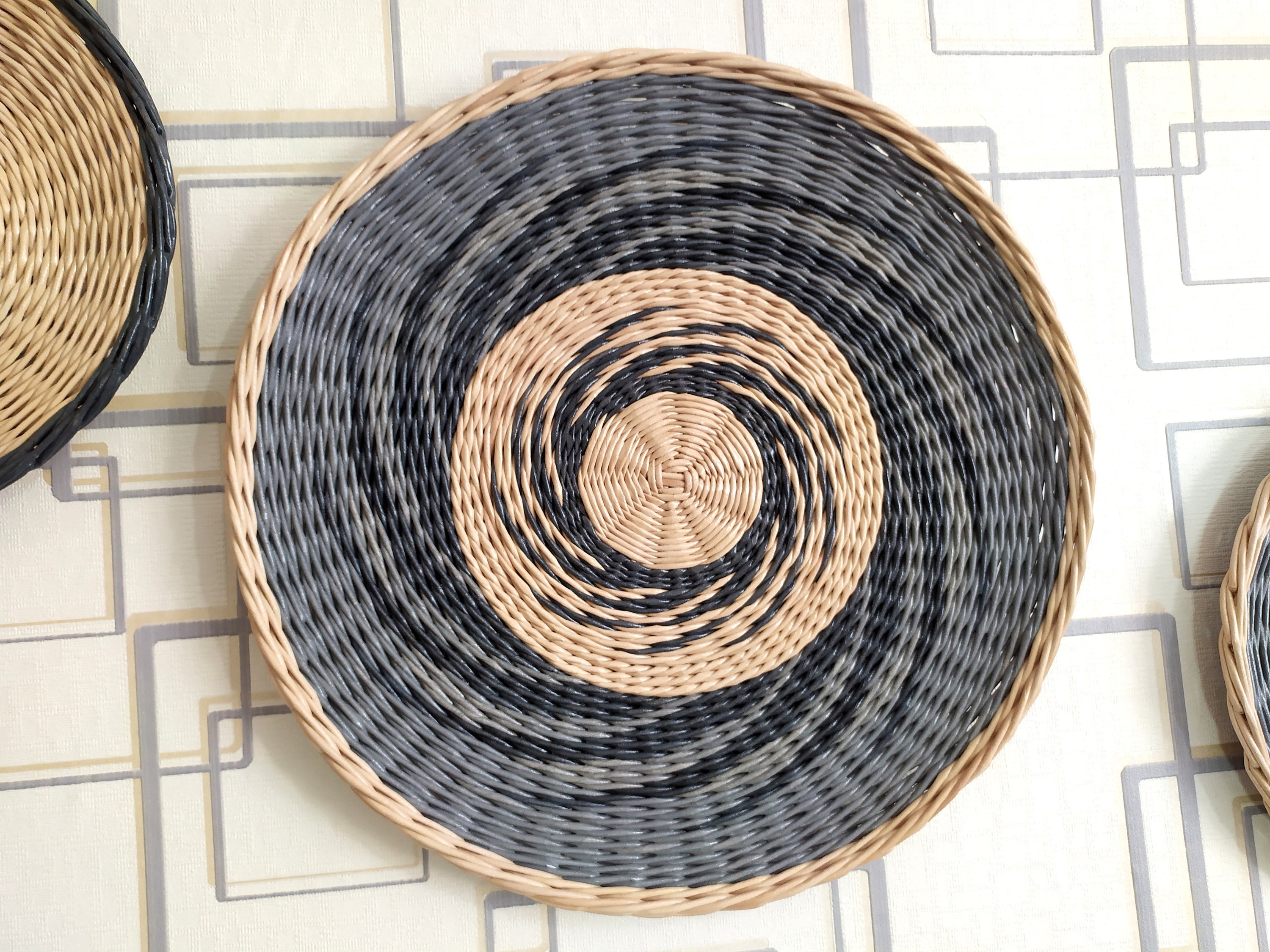 Round wicker plate set of 3 Wicker kitchen decor Dining room Etsy