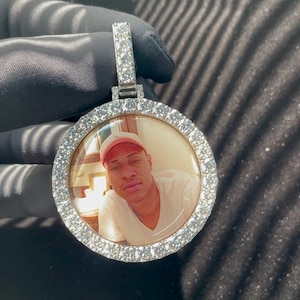 Custom Memory Pendant in 925 Sterling Silver | VVS Moissanite Iced Out Photo Necklace | Personalized Memorial Jewelry | Picture Charm Gift |