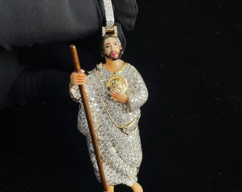 Colgante de San Judas en 3D con diseño de hip hop, colgante religioso para hombre, joyería de santo con brillo dorado y plateado, dije de cadena de rapero con moissanita.