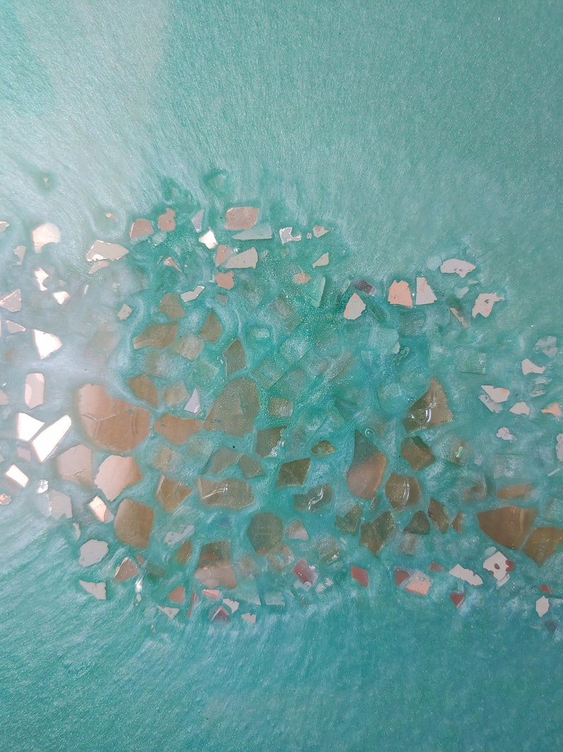 Decorative circular tray