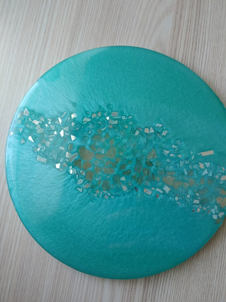 Decorative circular tray