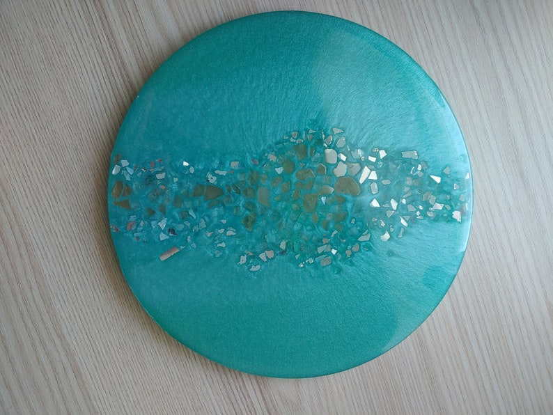 Decorative circular tray
