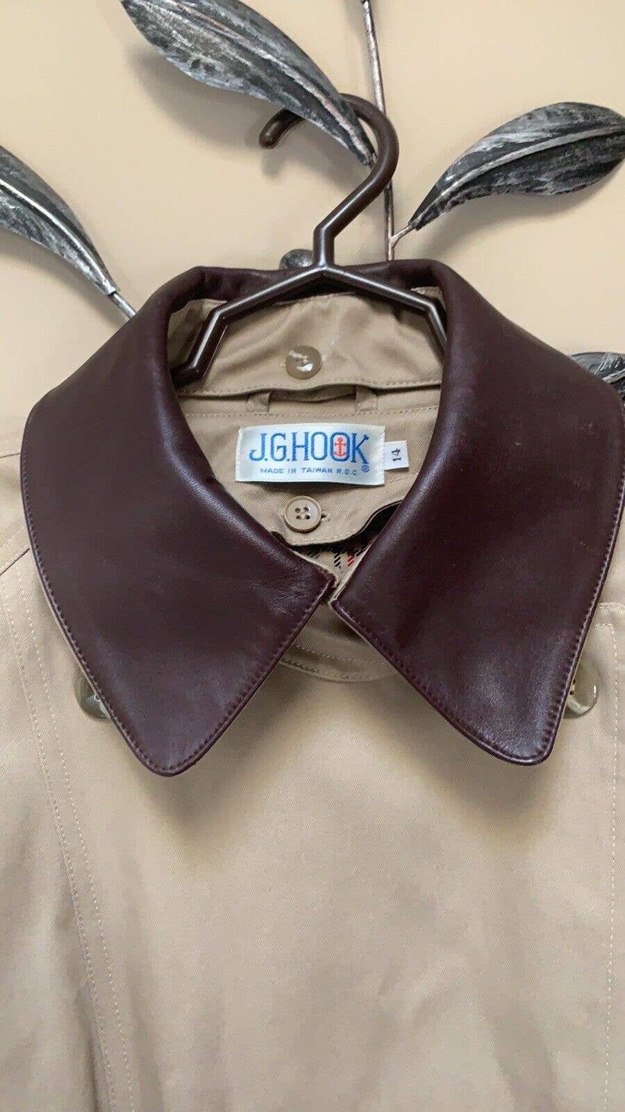 Vintage J.G. Hook Trench Coat Womens Size 14R Plaid Lined Yoke