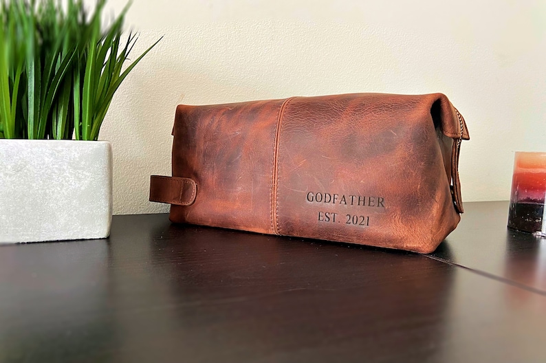 Personalized Gift for Dad l Custom Mens Leather Toiletry Bag l Travel Doop Kit Bag l Anniversary Gift for Him, Father, Boyfriend, Groomsmen image 3