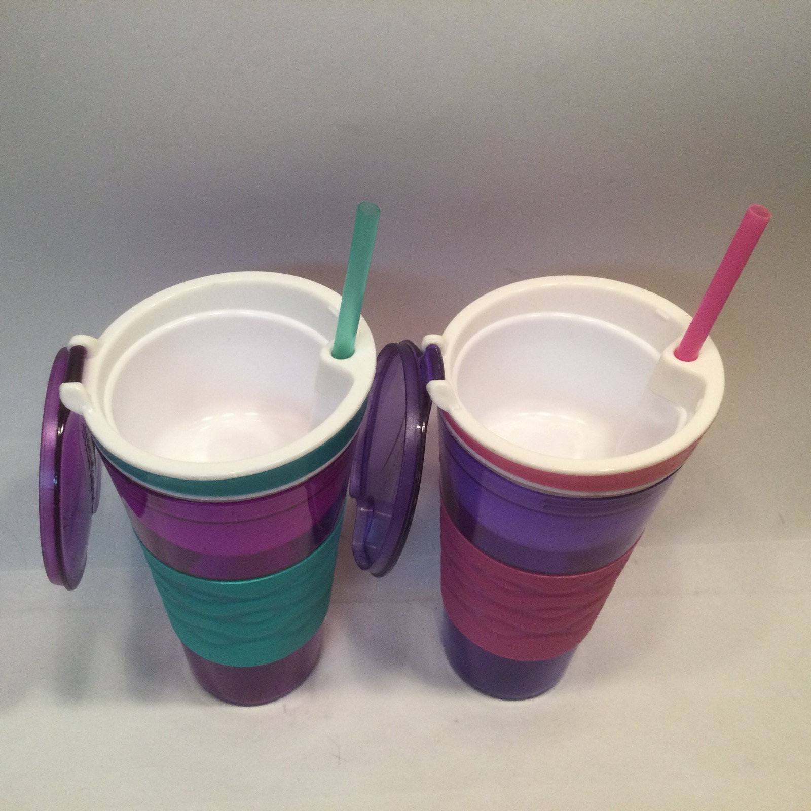 As Seen on TV Snackeez 2-in-1 Snack & Drink Cup, Pink