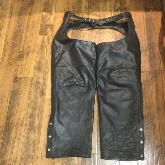Milwaukee Leather Women's Black Leather Short Chaps With Conchos - 3X/4X Size