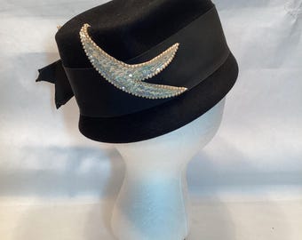 1880\'s Downton Abbey British Navy-Blue Velvet & Satin Hi-Tea - Gala - Derby Hat Vintage Inspired Navy Blue Hat With Floral Embroidery  main image 4