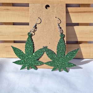 Marijuana Leaf Earrings, Green Hemp Leaf Earrings, Pot Leaf Earrings ,Pot Lover Earrings, Pot Head Gift, Pot Lover Gift