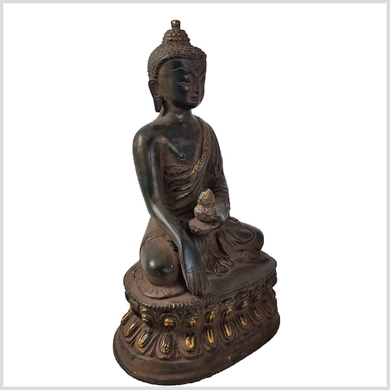 Bronze Thai Buddha in Bhumiparsha Mudra Pose Bronze Thai Buddha in Bhumiparsha Mudra Pose