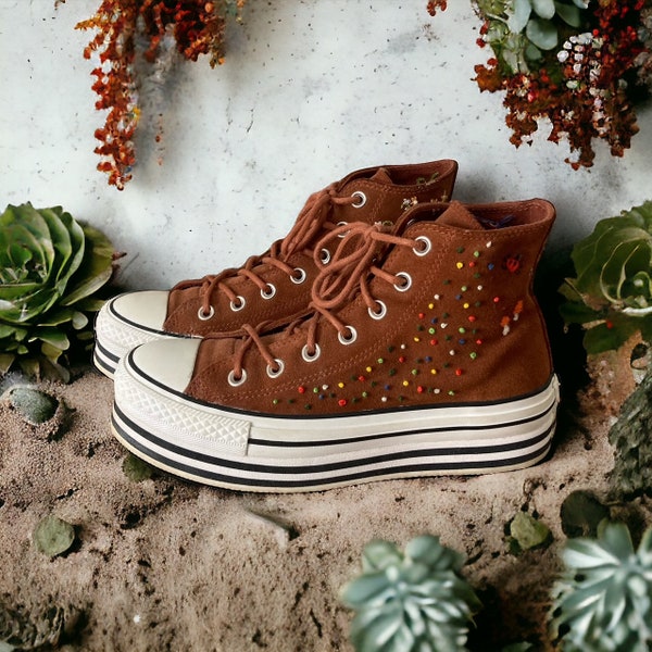 Embroidery Converse Chuck Taylor Platform