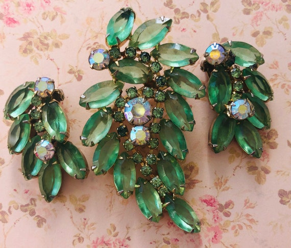 Vintage Peridot-Green Rhinestone Brooch Earrings