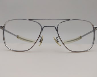 Vintage Randolph ENG INC (5 1/2) Metal Eyeglasses