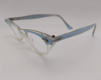 Vintage American Optical (5 1/4) Baby Blue Eyeglasses