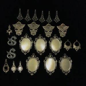Lot of 24 jewelry settings//bulk vintage-style jewelry findings//jewelry pieces//DIY lot jewelry components//vintage style jewelry settings