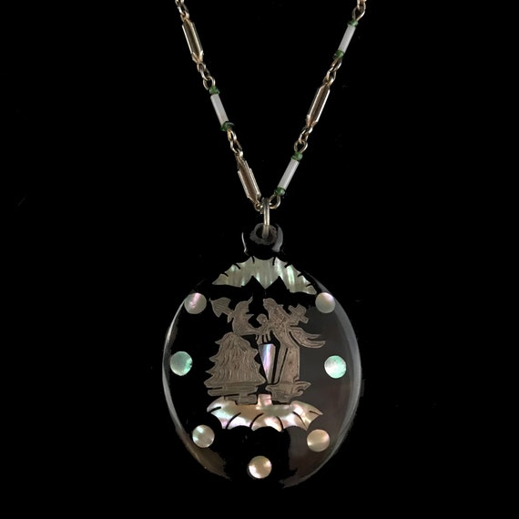 Victorian tortoise shell necklace//inlayed mother