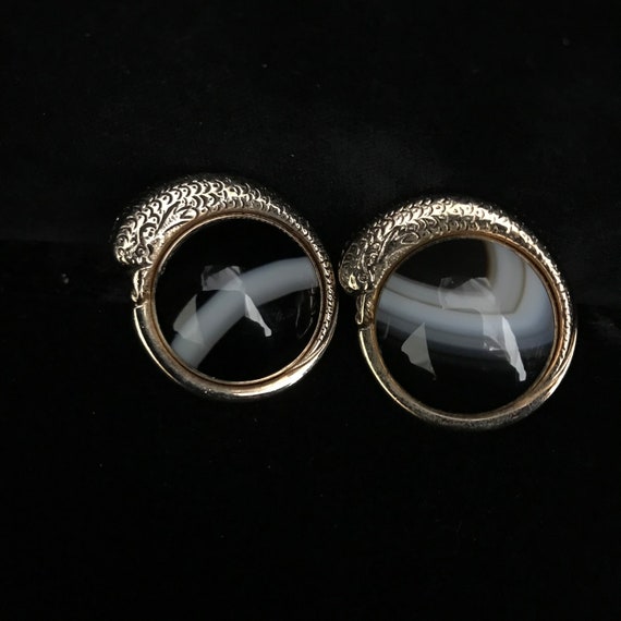 Gold with black & white agate dolphin cuff links/… - image 8