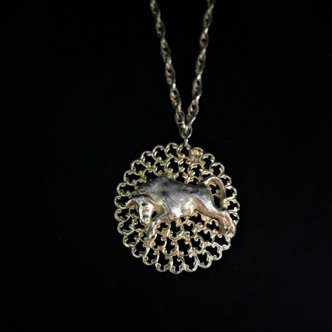 Collar Tauro vintage//collar zodiac//collar tauro groovy//c. Etsy