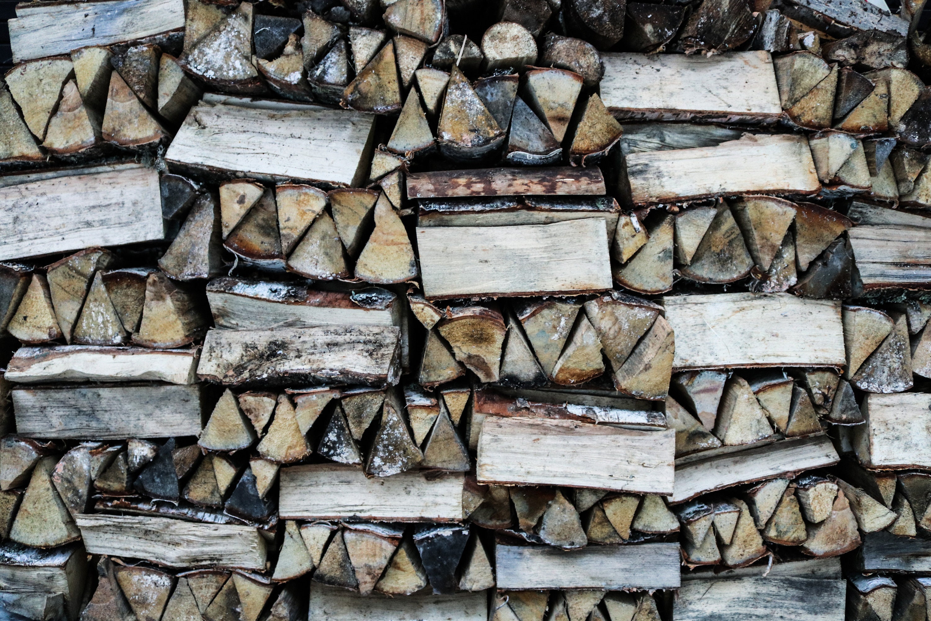 Log Splitter for sale compared to CraigsList Only 4 left at 65