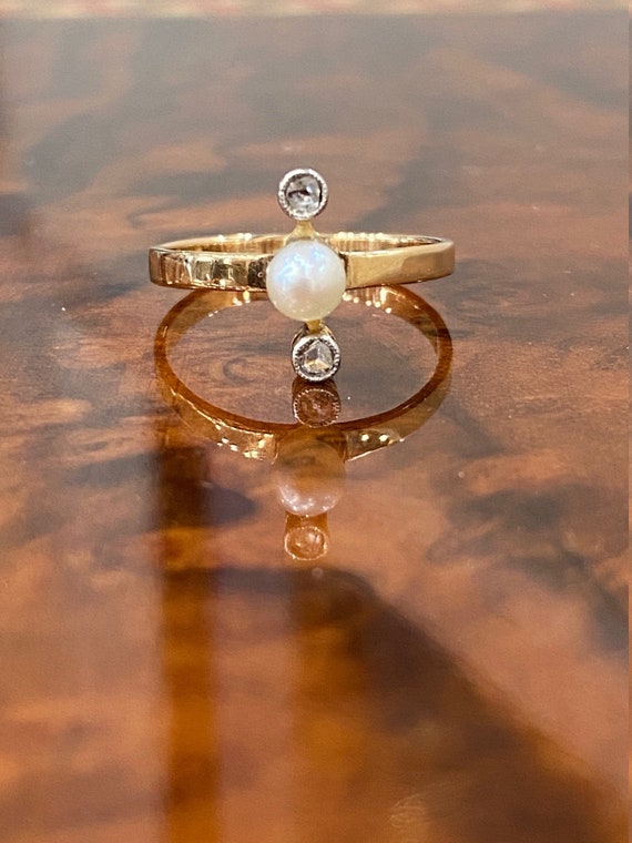 Vintage Simple Pearl and Diamond Ring