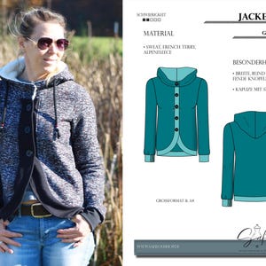 Könnte beinhalten: Eine tealblaue Kapuzenjacke mit einem schwarz-weißen Muster. Die Jacke hat einen Knopfverschluss und eine Kapuze mit einem Klappe. Der Text "JACKE RUBY" und "GR. 32 - 50" ist auf dem Bild zu sehen.