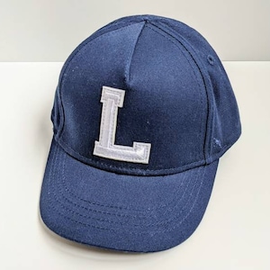 Gorra de béisbol con monograma inicial azul marino para bebés y niños pequeños, gorra personalizada con letras