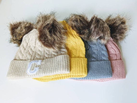 Chapeau pour tout-petit avec initiales appliquées, chapeau à