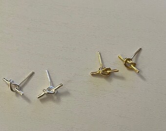 Knot Earring Studs- Stud Earring- Tiny Stud Earring- Minimalist Jewelry- Earring Jewelry- Gift for Her