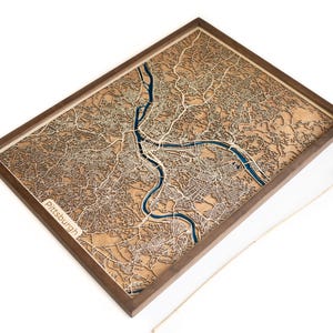 Mapa de Pittsburgh / Madera y epoxi
