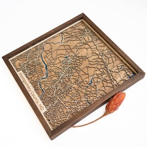Carte du comté de Montgomery | Bois et époxy