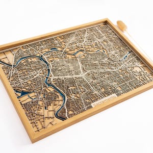 Mapa de madera de Sacramento / Madera y resina epoxi