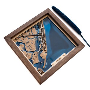 Mappa del porto di pietra / Legno e resina epossidica