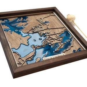 Mapa de Sioux Lookout / Madera y epoxi