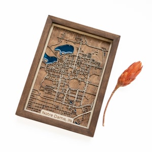 Notre Dame Karte | Holz und Epoxydharz