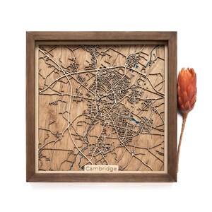 Carte en bois de Cambridge | Bois et époxy