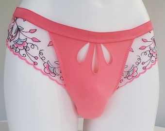 Lingerie crossdresser