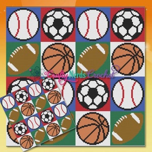 Puede incluir: Un patrón de crochet colorido con varios balones deportivos, incluyendo pelotas de béisbol, fútbol americano, baloncesto y fútbol. El patrón se repite en una versión más pequeña en la esquina inferior derecha de la imagen.