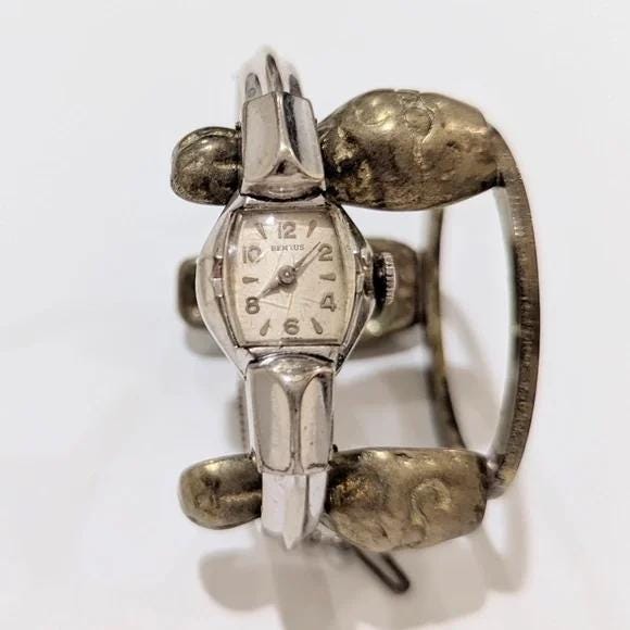 Vintage Benrus Ladies Watch: Petite 10K Gold-filled Cuff  display picture 3