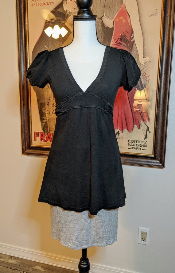 V-neck Top - Back, Short Sleeved - SMALL - Deep V-