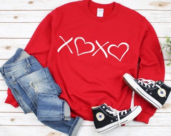 Xoxo Valentines Day sweatshirt, Couples Lovesweatshirt, Love sweatshirt, Valentines Day Gift, Xoxo Tee, Gift for Her, GifGift for Himt